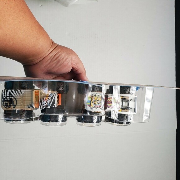 Hot Wheels Monster Trucks 2020 HWSafari vs Wild Streak Demolition Dble 2Pck 1:64 - Picture 3 of 8